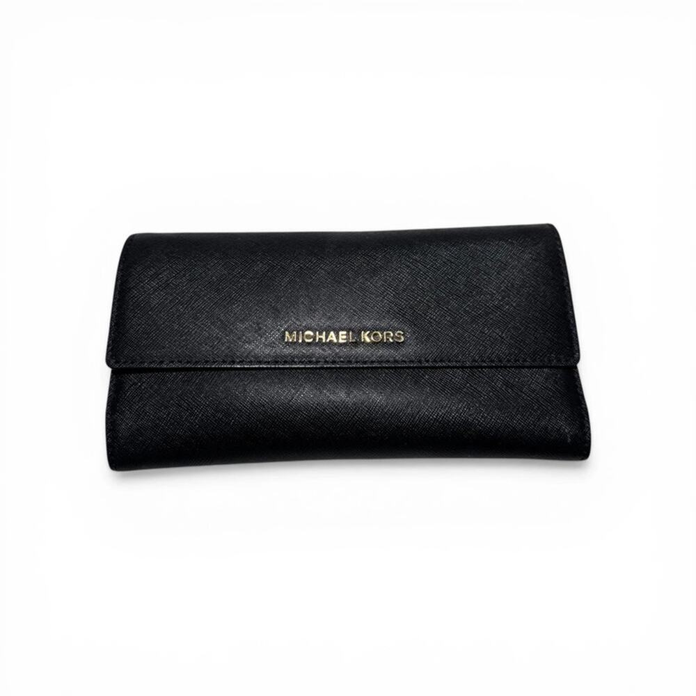 D18. Michael Kors Black Jet Set Wallet Full Size